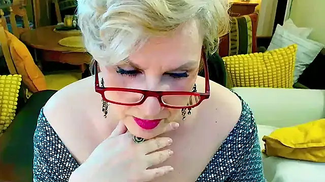 GattonaBiondona online show from March 23, 9:15 am