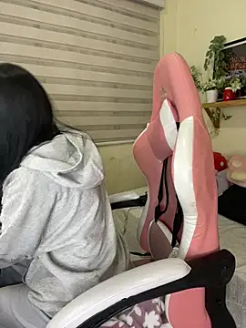 Starliee   online show from April 15, 12:33 am