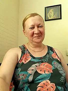 blondyaguar online show from July 17, 2:32 pm