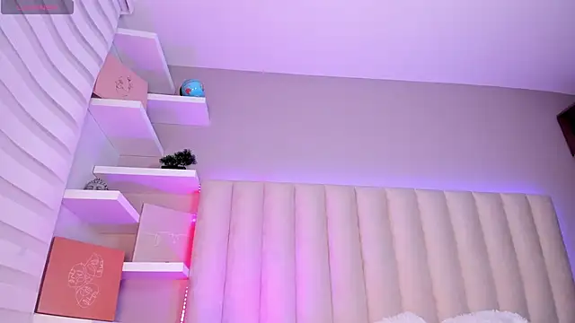 Sally  Walker online show from November 13, 3:27 am