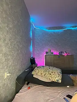 Evaaa Babiesss online show from March 12, 5:59 pm