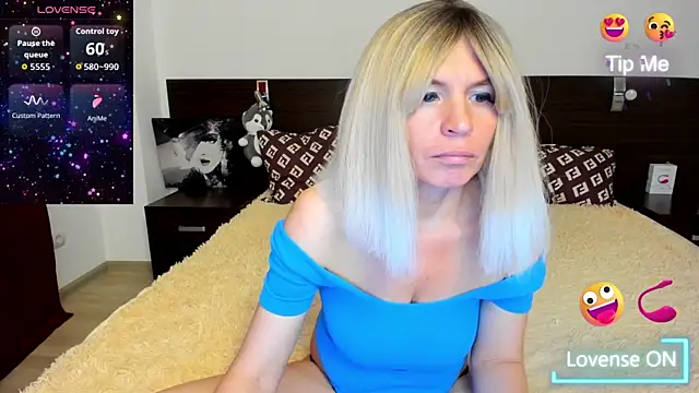 Hanna Becrett17 online show from April 10, 10:43 am