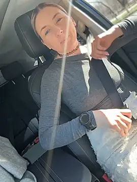 Crazy-Rosa online show from March 25, 7:00 am