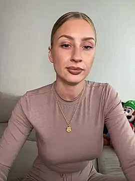 belle98 online show from March 6, 4:13 pm