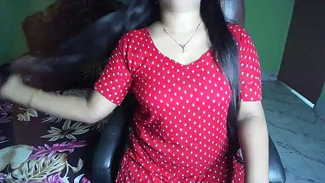 BengaliQueenStar online show from April 16, 8:19 pm