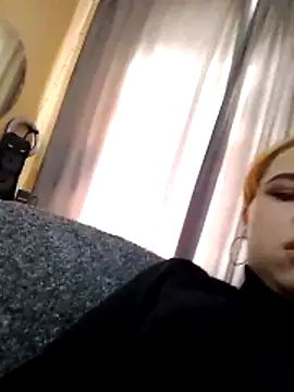 Gussie Bridie online show from February 17, 8:35 am