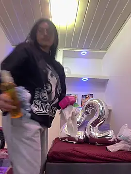  luna torres online show from March 27, 1:45 pm