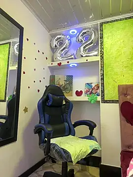  luna torres online show from April 10, 12:33 pm