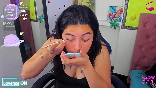  luna torres online show from June 19, 1:36 pm