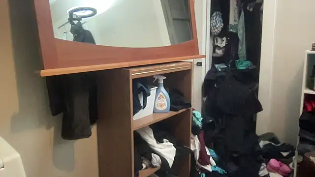 sum1betterthanmost online show from October 28, 10:58 pm