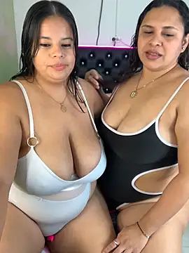 twocurvylatins online show from March 22, 7:31 pm