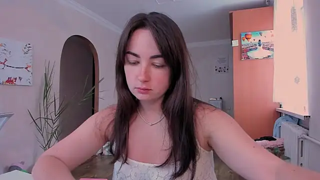 cClandesTina online show from June 25, 3:02 pm