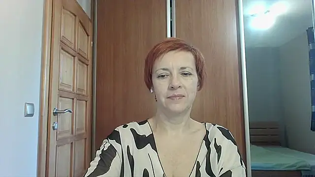 LoraLoraMay online show from July 8, 1:02 pm