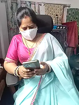 Rani Darling 99 online show from July 31, 10:00 pm