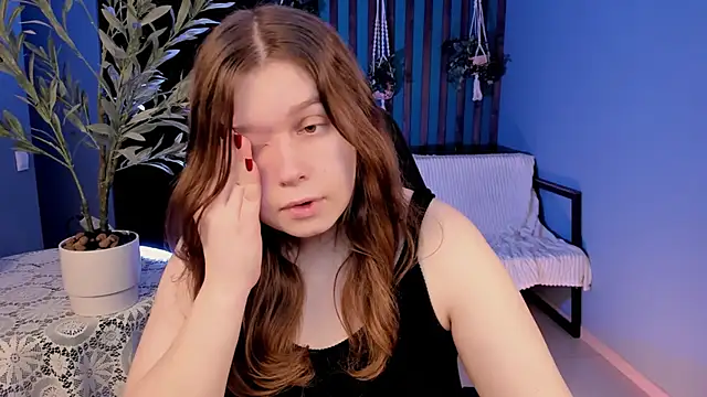 FioraMarmoris online show from March 15, 5:42 am