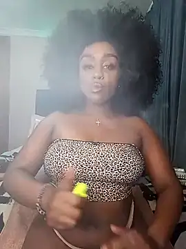 Queen-Chocolate online show from March 27, 1:07 am