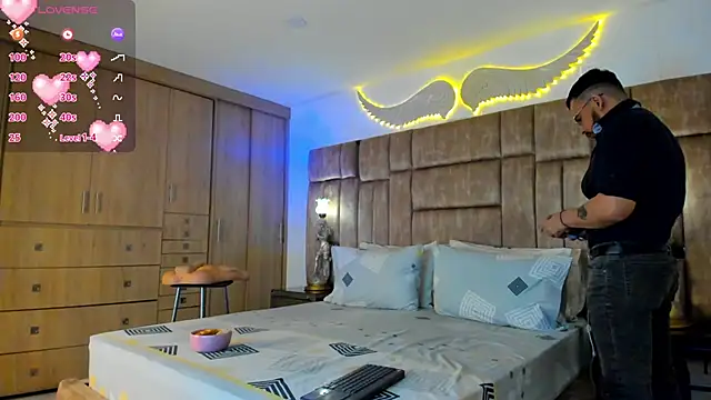 petterwilly1 online show from March 18, 3:17 pm