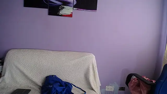 sophia ny online show from April 8, 1:13 pm