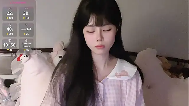 Awedenwat online show from April 13, 9:59 pm