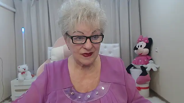 KayleSmoll online show from March 17, 8:02 pm