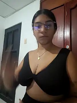 Sofythom1 online show from April 10, 1:44 am