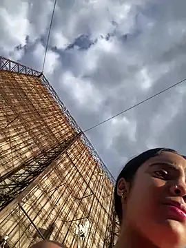 NAUGHTY LITTLE 18 online show from April 21, 10:06 pm