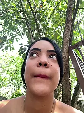 NAUGHTY LITTLE 18 online show from April 25, 3:31 pm