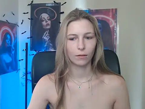 StrangerGi online show from July 20, 6:16 am