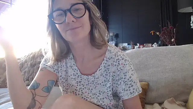 godinflower online show from April 8, 9:22 am