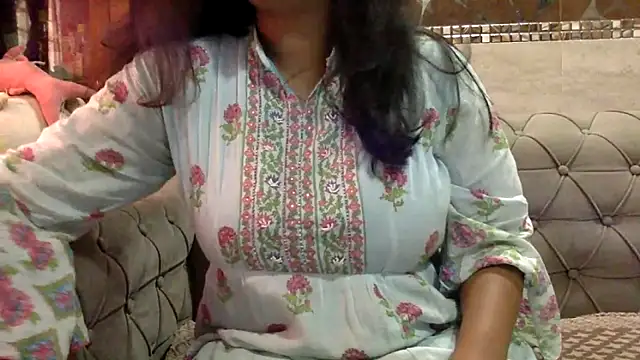 Haanikaur saavi online show from March 12, 8:50 am