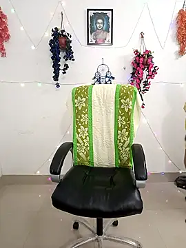 YOUR LOVELY-40 online show from January 15, 6:47 pm