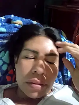 Alanagracia online show from April 17, 1:13 pm