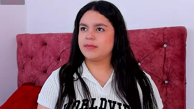 skyhotgirll online show from June 10, 5:55 pm