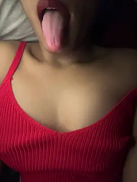 Hot Goldengirl online show from June 25, 9:38 pm