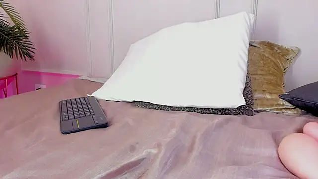 Mariapettit online show from January 15, 12:22 pm