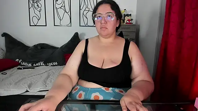 RubyPirsso18 online show from June 2, 7:04 pm