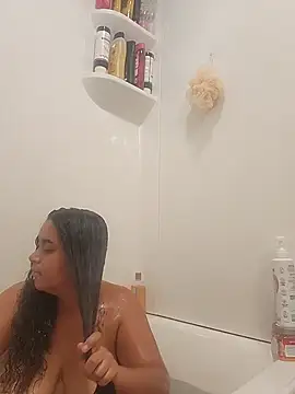 cinnaminnie online show from July 30, 3:57 pm
