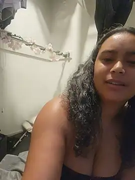 cinnaminnie online show from August 1, 5:37 pm