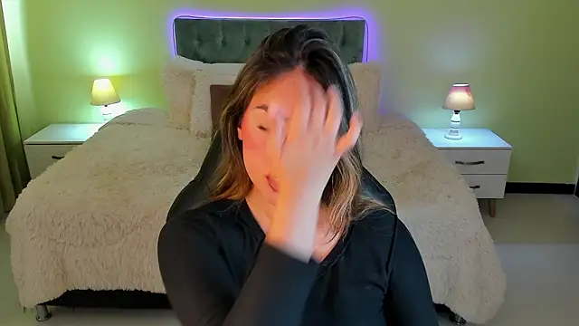  Charlotte evans 1 online show from March 20, 4:01 pm