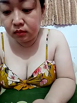 VyOanh2K online show from March 15, 4:09 pm