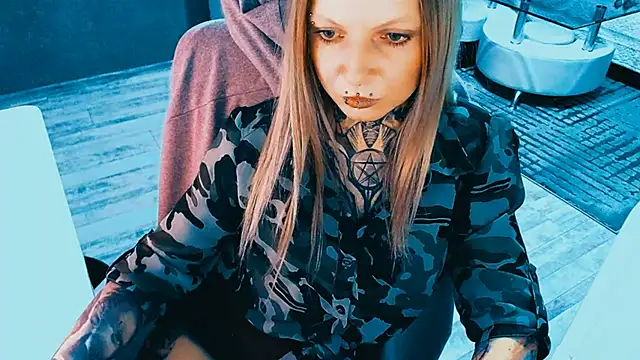 InesGold online show from April 15, 4:07 pm