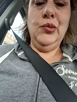 VenusAlpha online show from April 21, 7:37 am