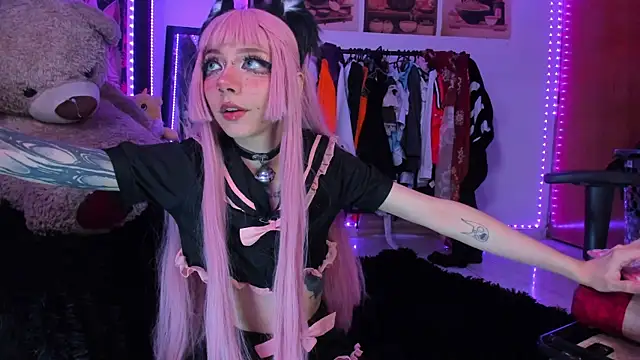 Alicedangerrr online show from May 15, 5:44 am