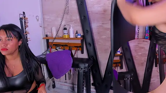 Madame pain  online show from March 14, 3:02 pm