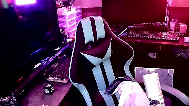 mirannacult online show from September 29, 4:50 am