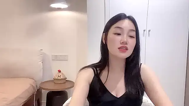 cloud8822 online show from May 10, 3:03 pm