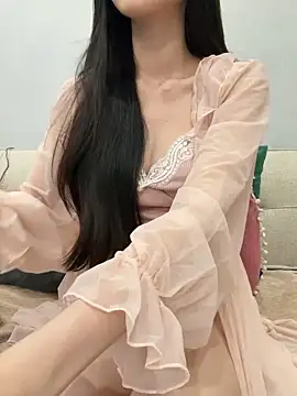 Almiraa68 online show from March 25, 5:05 pm