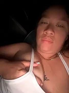 Emiily lee online show from April 11, 9:24 am