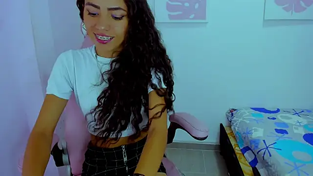 Evelin shy online show from March 27, 3:41 am