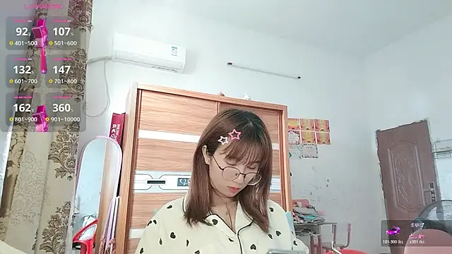 Lili 666 online show from April 17, 2:57 am